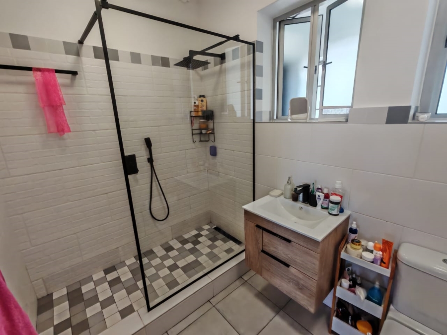 To Let 3 Bedroom Property for Rent in Summerstrand Eastern Cape